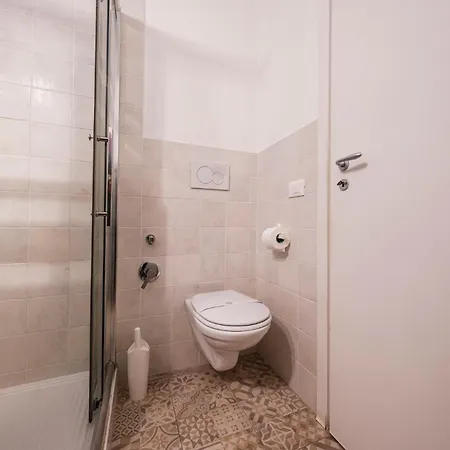 Acquaterra Apartment